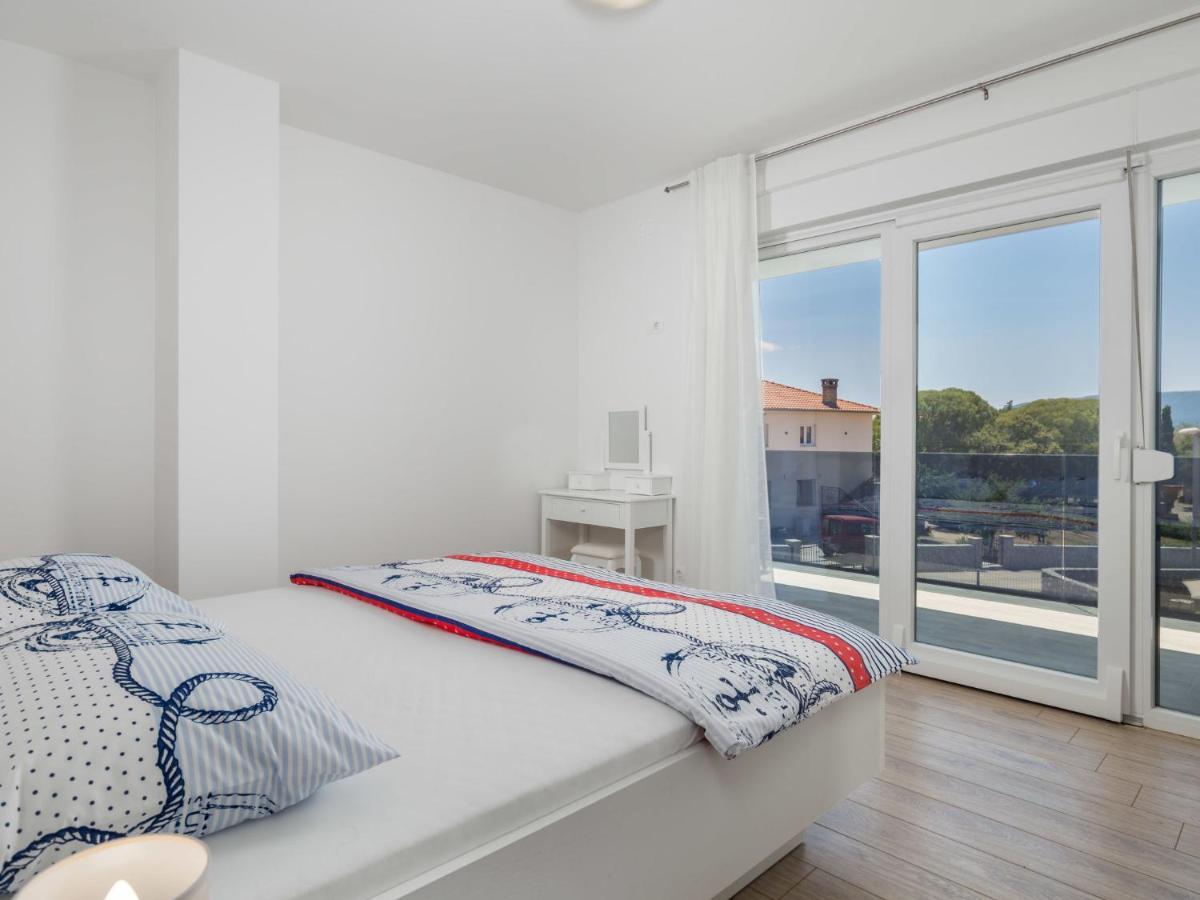 Holiday Home Villa Palma - Krk148 By Interhome Pinezići 外观 照片